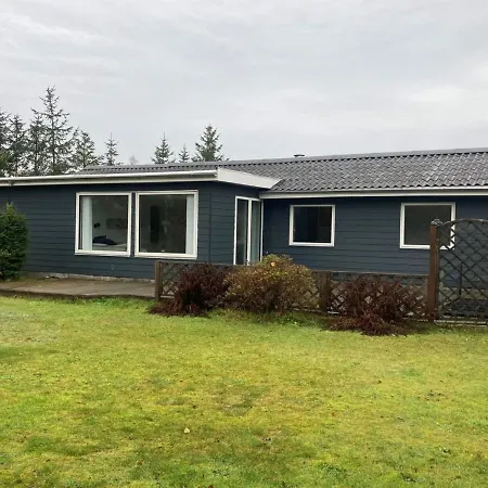 Suvi - 700m From The Sea In Ne Jutland By Interhome Hals